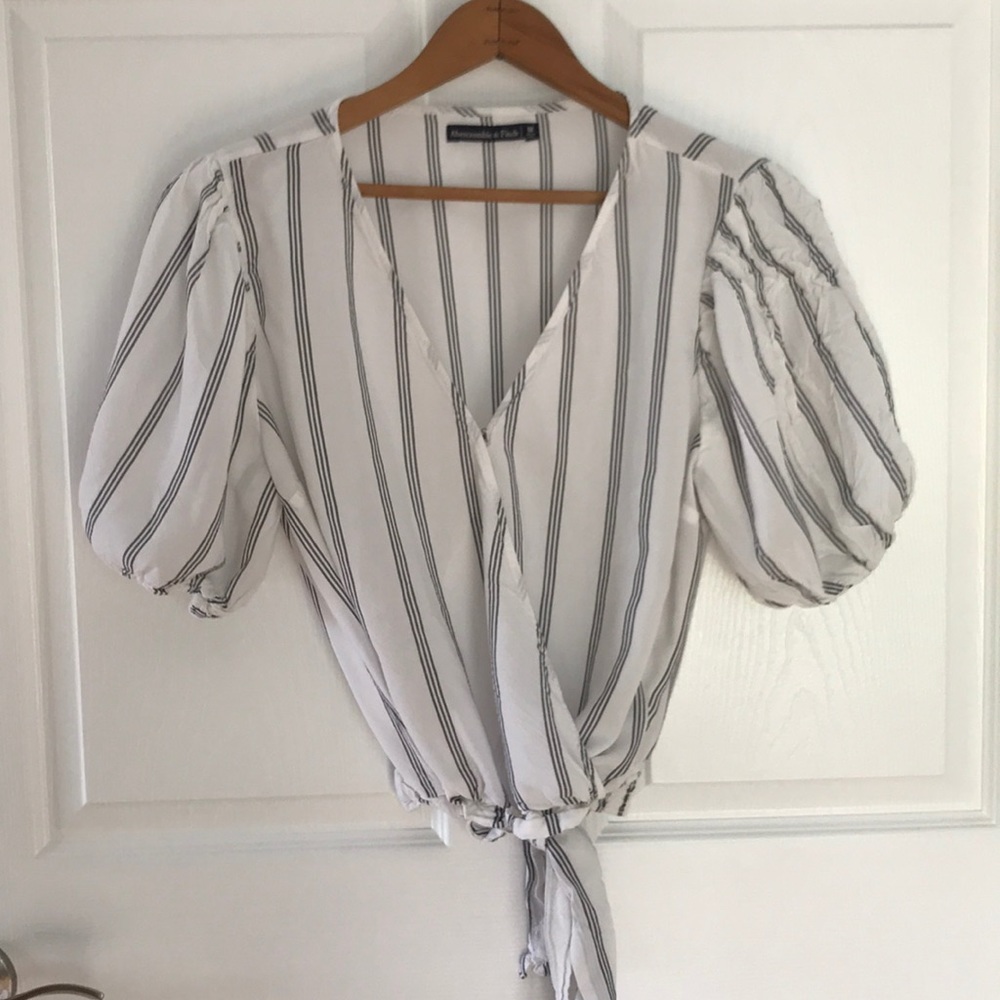 NWOT Abercrombie & Fitch striped blouse